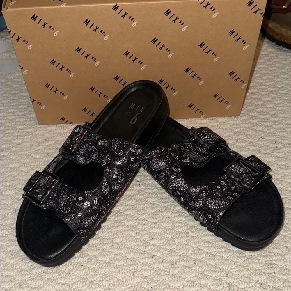 Mix No. 6 Black & White Bandana Print Arizona Style Comfort Sandals